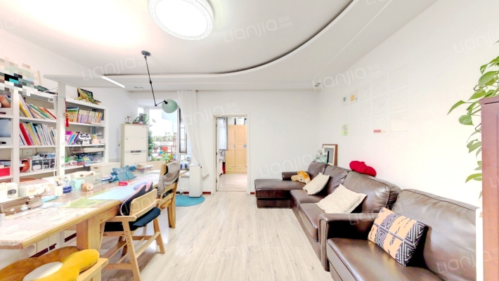 克莱斯特国际花园二手房实景图