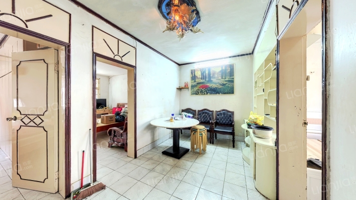 新园新村B区二手房实景图