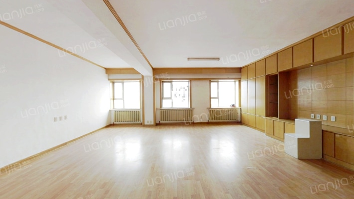 卓越大厦二手房实景图