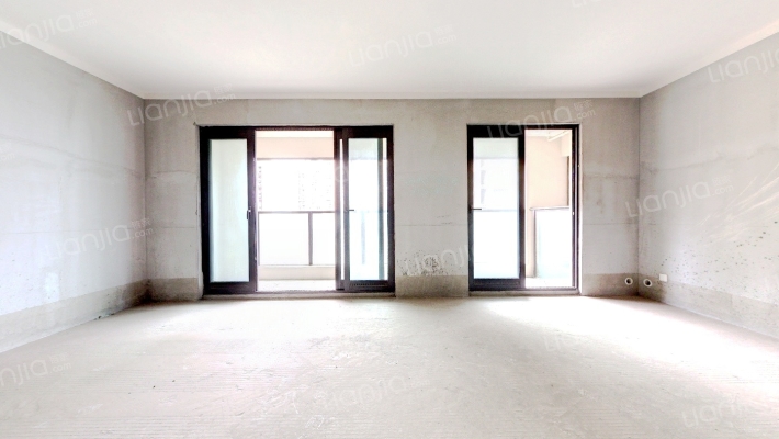 两岸风华二手房实景图