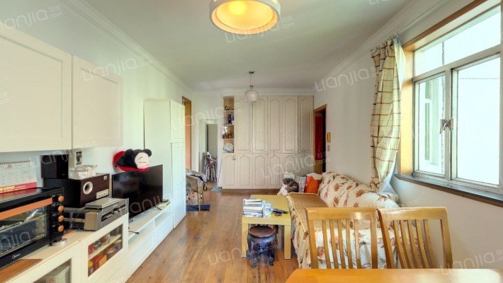 沪华公寓二手房实景图