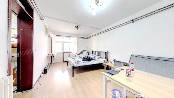 小纬四路二手房实景图