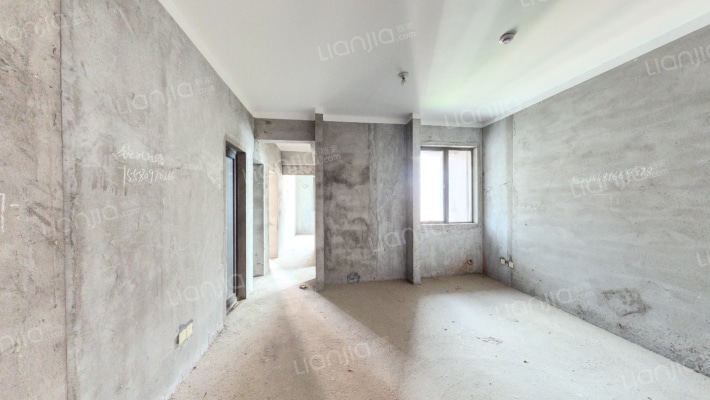 绿地海外滩一期二手房实景图