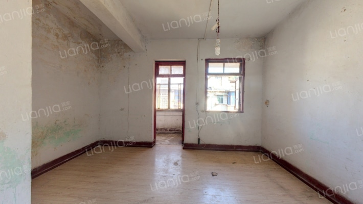 贵矿老北门二区二手房实景图