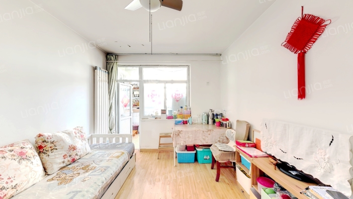 市电影公司宿舍二手房实景图