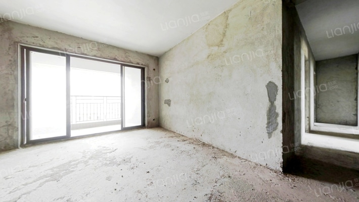 誉江华府二手房实景图