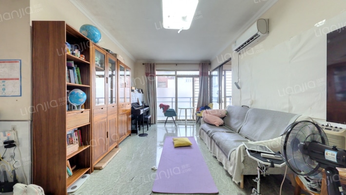 世纪春城四期二手房实景图