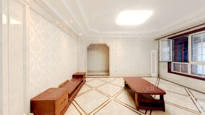 协信阿卡迪亚二手房实景图