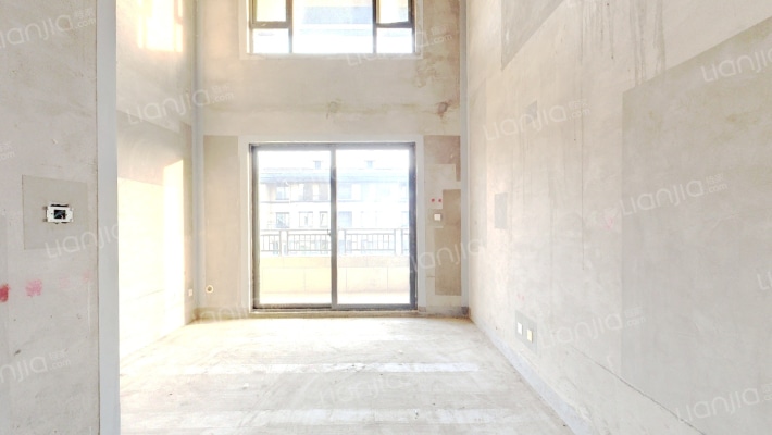 绿地香湖湾5号院二手房实景图