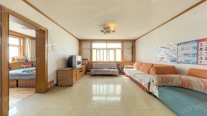 金瓶花园二手房实景图