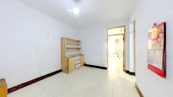 西陈庄后街55号院二手房实景图