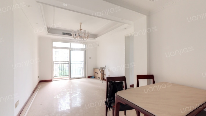 融创嘉德领馆二期二手房实景图