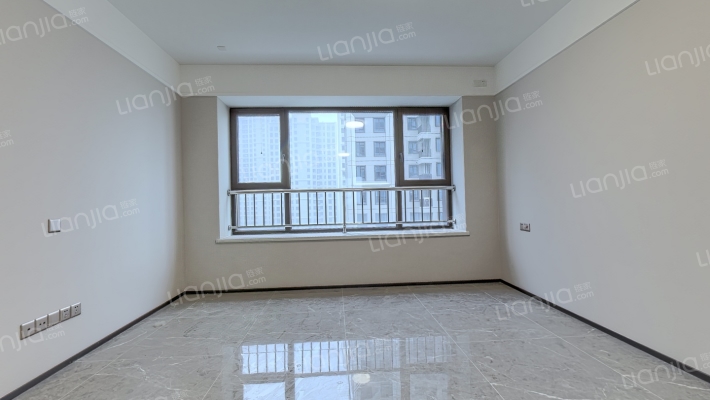 天地源云水天境二手房实景图