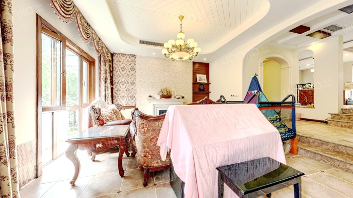 红墅1858(别墅)二手房实景图