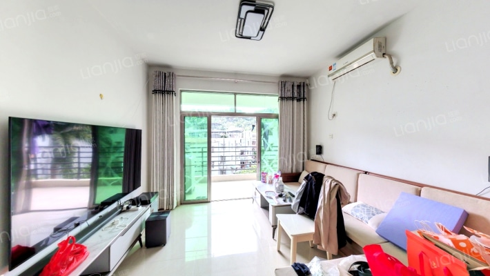 山水华庭二手房实景图