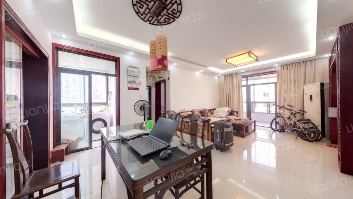 名爵府小区二手房实景图