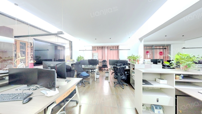 顶峰国际公寓二手房实景图