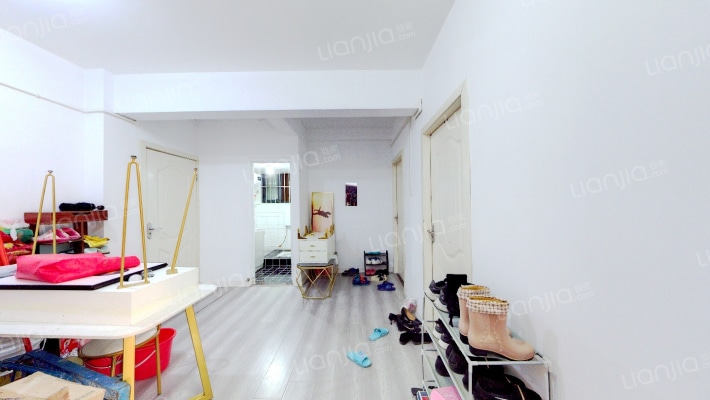 上渡烟台山兰花苑二手房实景图