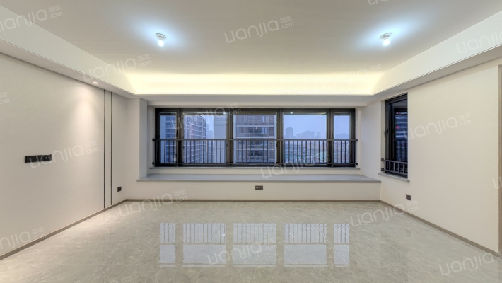 绿城樾鸣春晓园二手房实景图