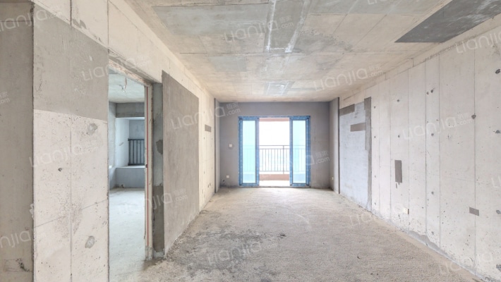 华远海蓝郡二手房实景图