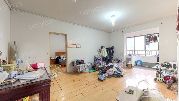 兰泾花苑二手房实景图