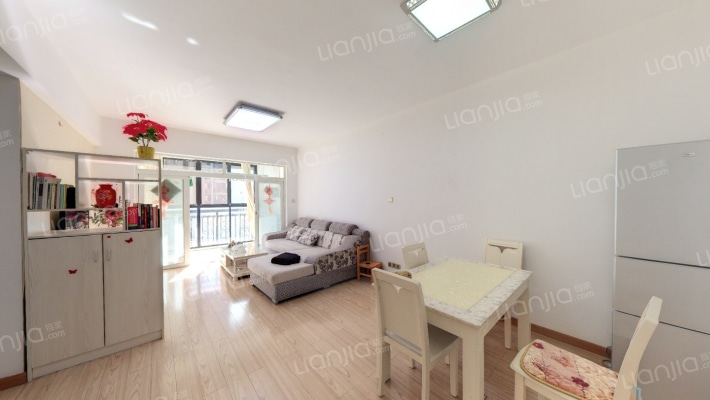 公园尚二手房实景图