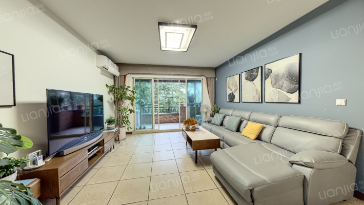 棕榈泉二手房实景图