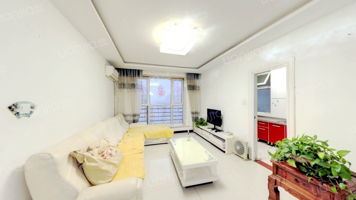 白金公寓二手房实景图