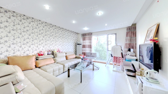 万科魅力之城二期二手房实景图