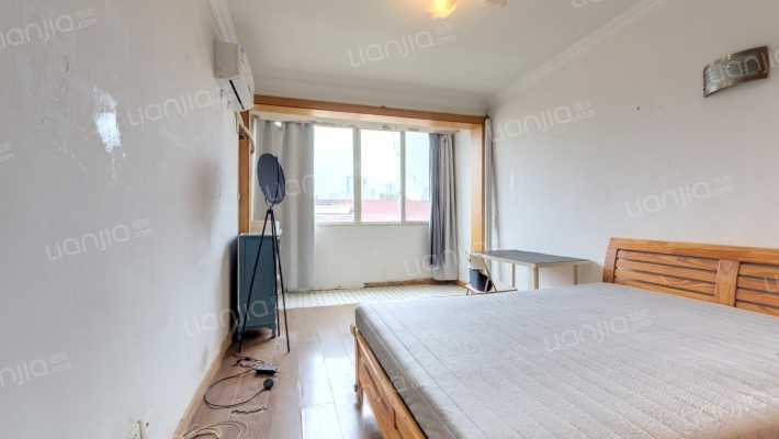 宣化路221号二手房实景图