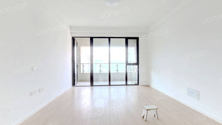 恒信风华尚品二手房实景图