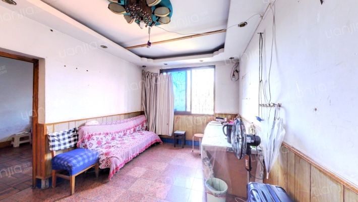 青山路二手房实景图