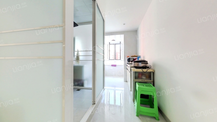 沈辽中路二手房实景图