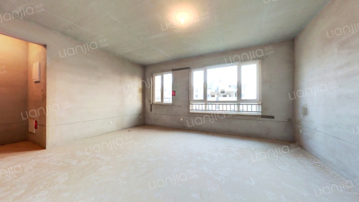 亿达第一郡四期二手房实景图