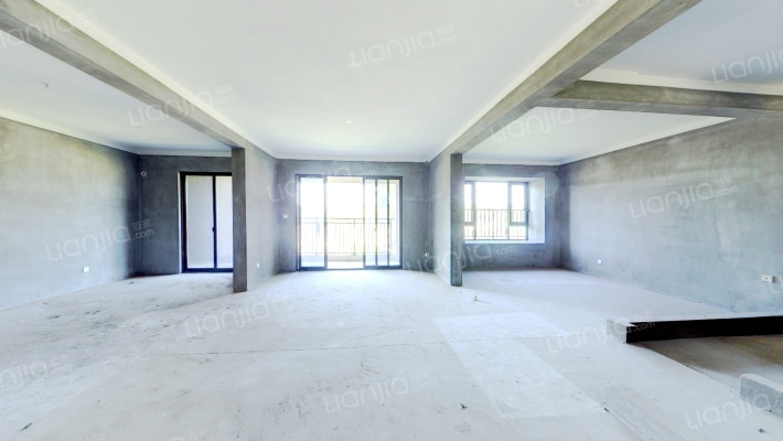 四季珑玥华府二手房实景图