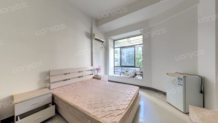 领尚时代二手房实景图