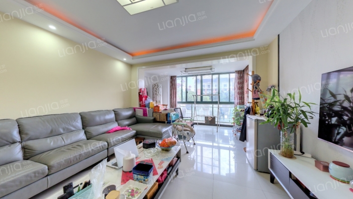 泰宸雅苑二手房实景图