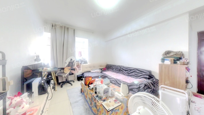 新怡华庭西区二手房实景图