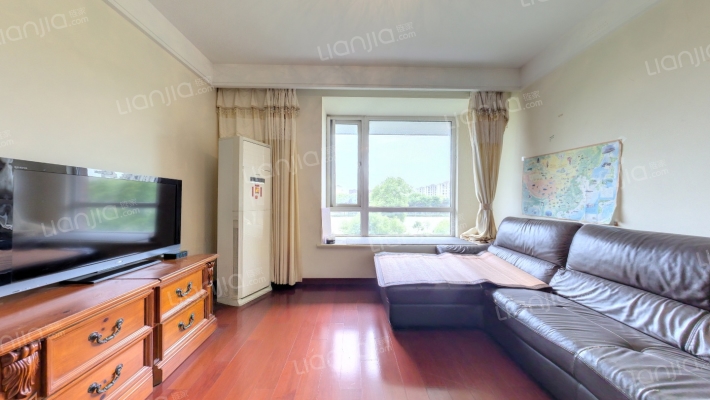 万科白马花园(公寓)二手房实景图