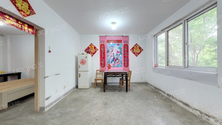 临湖社区吉园二手房实景图