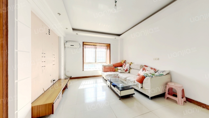 信泰公寓二手房实景图