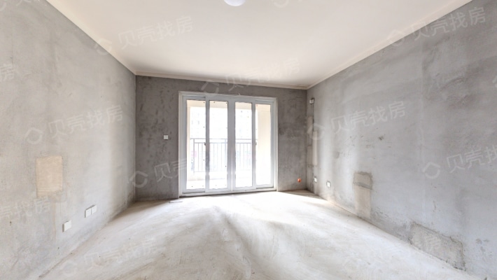 店长推荐,镇江南站毛坯房,楼层好,前面无遮挡,可看-客厅