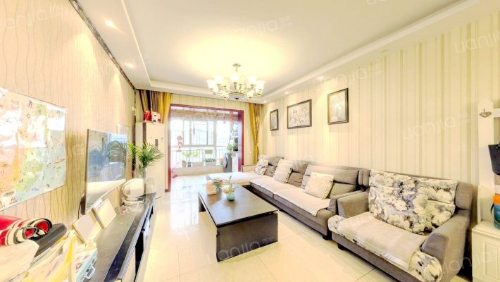 春晓华苑二手房实景图