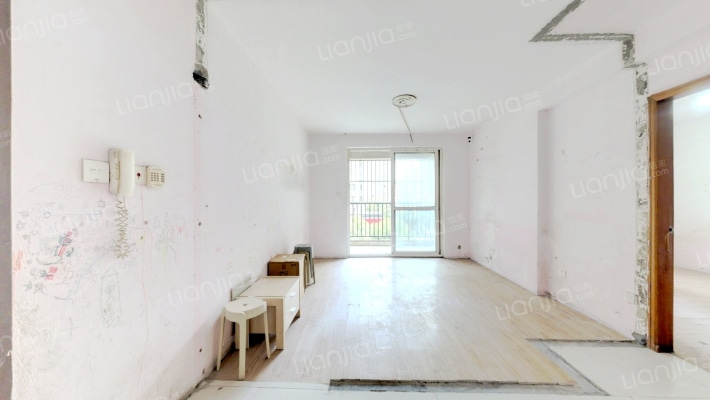 高行绿洲(三期)二手房实景图