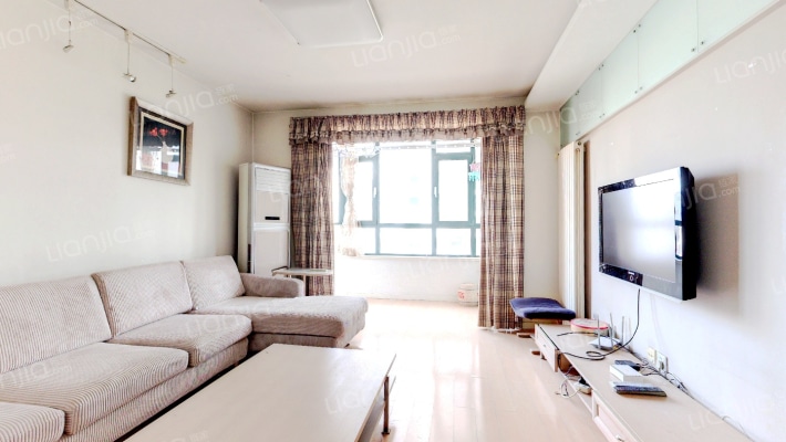 新贵都三期二手房实景图