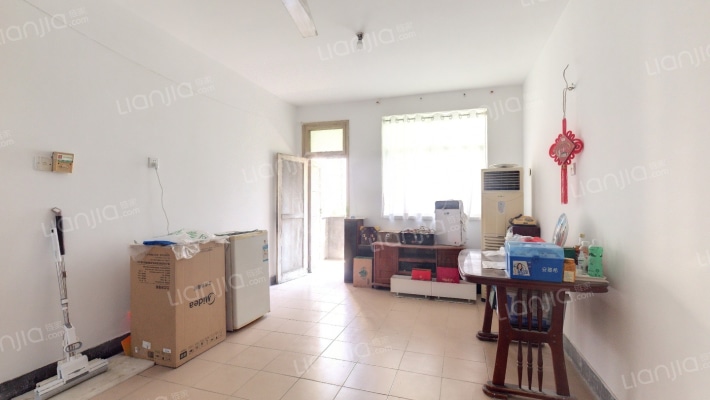 燕凤小区南区二手房实景图