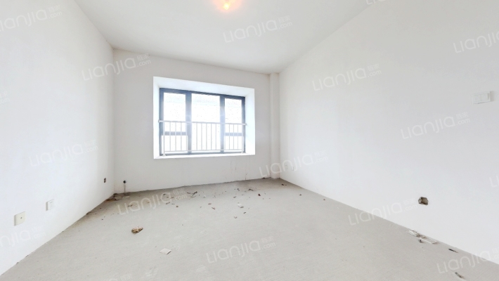 四季豪庭二手房实景图