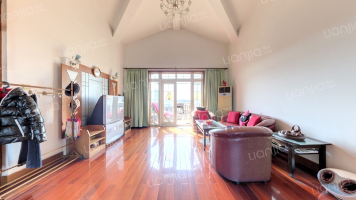 君临天下(公寓)二手房实景图