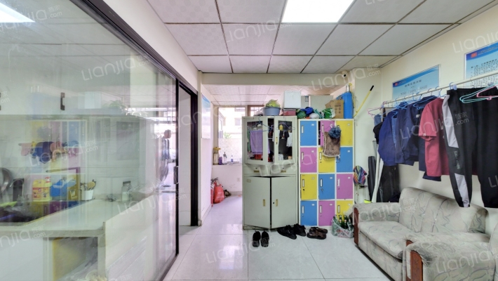 传输局宿舍二手房实景图