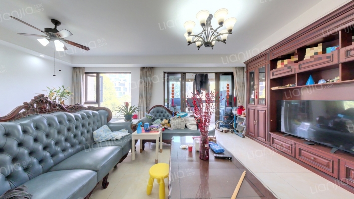 日月光伯爵天地二手房实景图